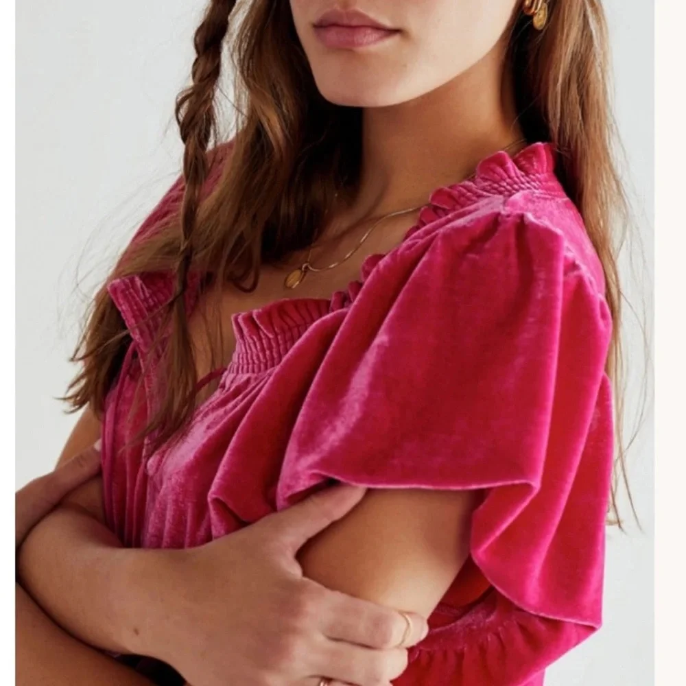 Free People Woman's Terese Velvet Top‎ Pink Velour Size M